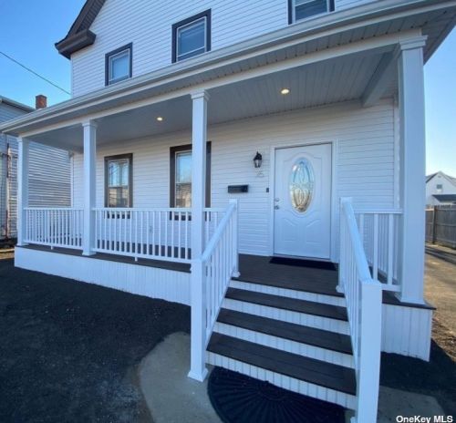 76 Jerusalem Ave, Hicksville NY  11801-4904 exterior