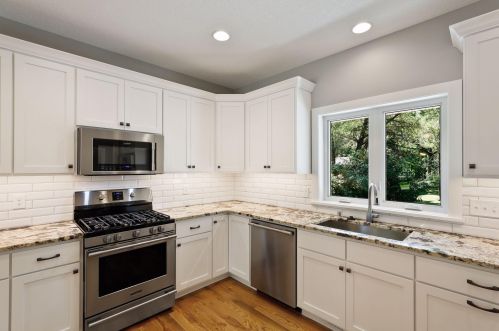 115 Greenwood St, Saint Paul MN 55115-2247 exterior