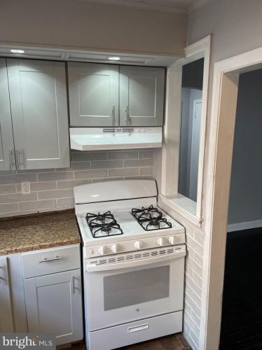 412 Gln Echo Rd, Philadelphia PA 19119-2915 exterior