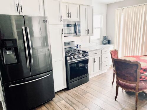 420 95th St, Milwaukee WI  53226-4444 exterior