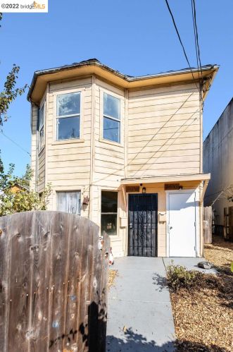 3426 Hannah St, Oakland CA  94608-4024 exterior