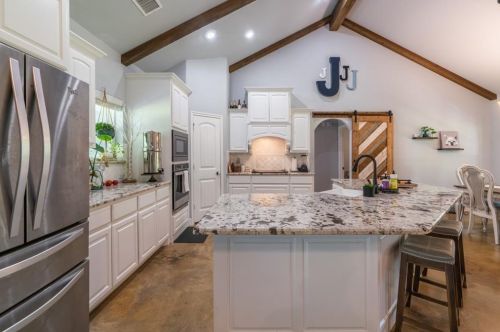 7602 Gussie Nell Davis Dr, Greenville TX  75402-4783 exterior