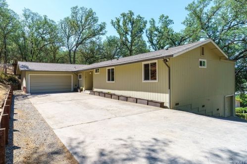 18645 Maple Leaf Ct, Middletown CA  95467-8528 exterior