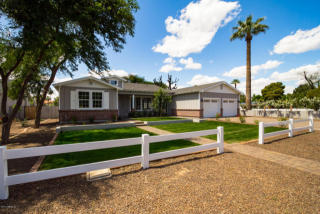 8440 15th Ave, Phoenix AZ  85021-5404 exterior