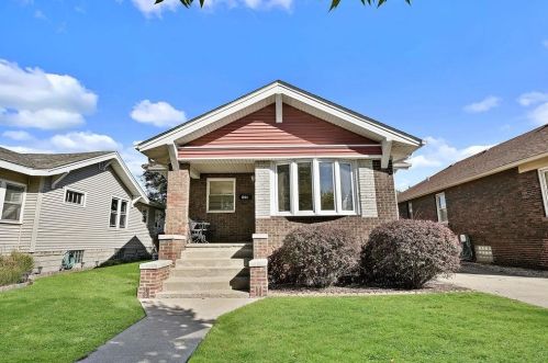 1325 Davis Ave, Whiting, IN 46394-1018
