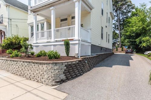 26 Preston St, Providence, RI 02906-3911