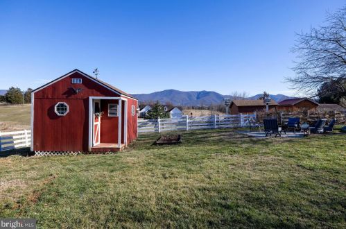 509 6th St, Richmond National Battlefiel VA  22835-1449 exterior