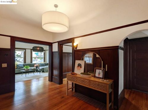 1450 4th Ave, Oakland CA  94606-2317 exterior