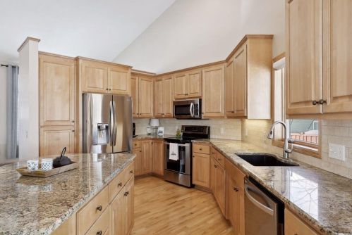 1119 Sommers St, Hudson WI  54016-2360 exterior