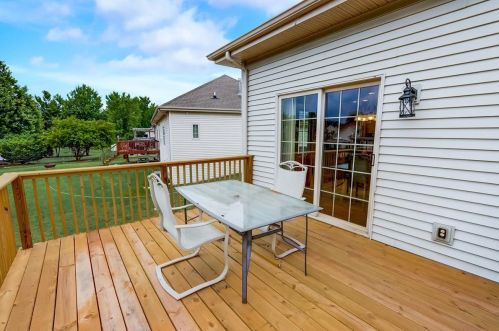 1308 Carla Ln, West Bend WI  53095-5429 exterior