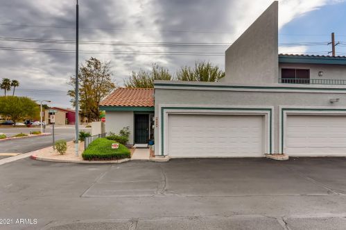 8623 67th Dr, Peoria, AZ 85345-8414