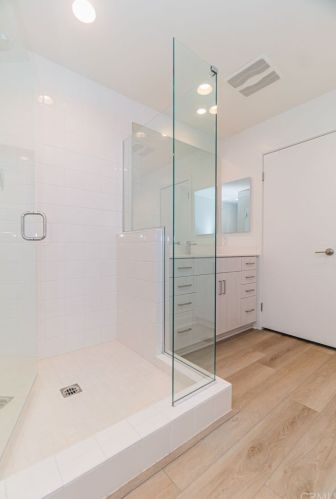 241 Elm Ave, Long Beach CA 90807-3403 exterior