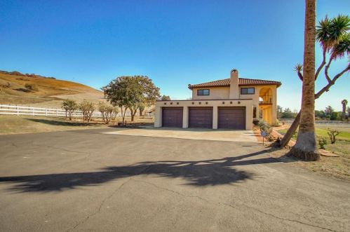 6960 Vista Del Sol, Gilroy CA  95020-9544 exterior