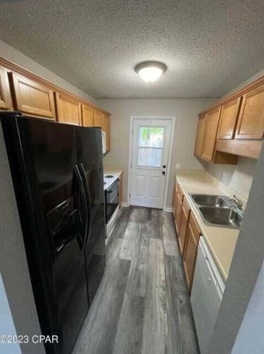 2515 Johnson Dr, Lynn Haven, FL 32444-4723
