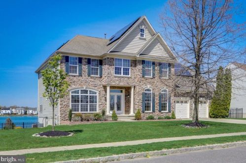 33 Mullen Dr, Erial NJ  08081-1300 exterior