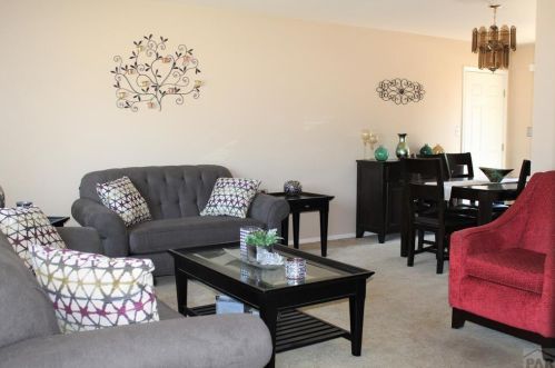 19 Ironweed Dr, Pueblo, CO 81001-1032