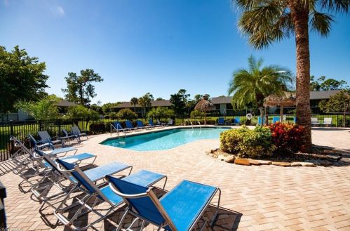 1223 Commonwealth Cir, Naples FL  34116-3626 exterior