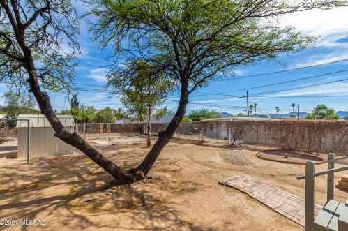 814 Waverly St, Tucson AZ  85719-3577 exterior