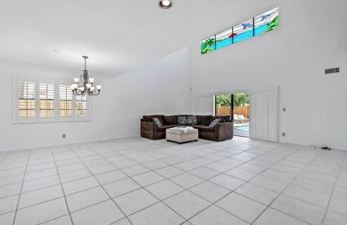 2662 La Lique Cir, West Palm Beach FL  33410-1415 exterior