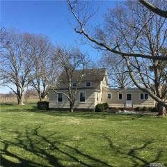 4505 Alvahs Ln, Nassau Point, NY 11935-1244