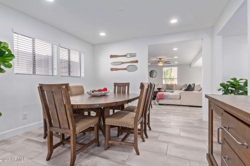 15202 10th St, Phoenix AZ  85022-3738 exterior