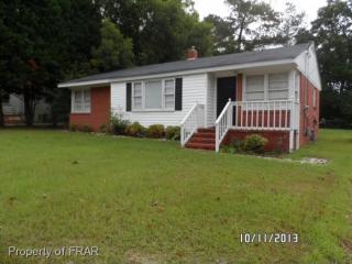 905 Sandalwood Dr, Fayetteville NC  28304-4160 exterior