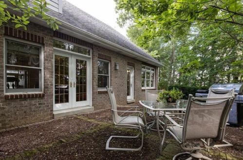 215 Woodridge Ct, Canonsburg PA  15317-9509 exterior