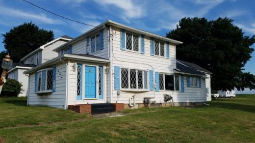 6093 Main Rd, Stafford, NY 14143-9521