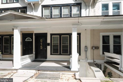 615 Main St, Ephrata PA  17522-1718 exterior