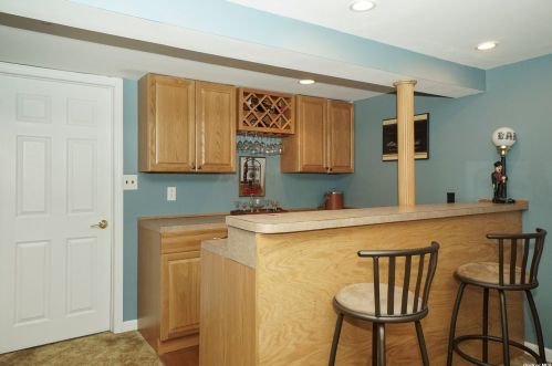 22 Ellen Pl, San Remo NY  11754-3606 exterior