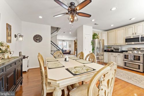 6352 Cullen Pl, Haymarket VA  20169-5400 exterior