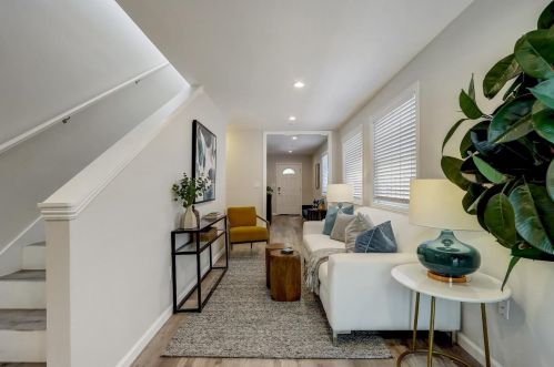 626 Manzanita St, Redwood City CA  94063-2947 exterior