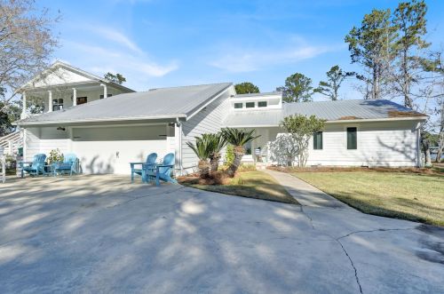 1020 Bay Grove Rd, Freeport, FL 32439-4811