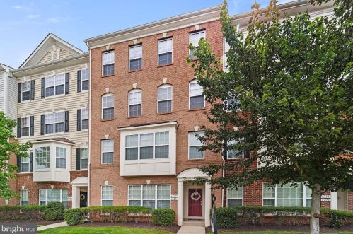 6227 Aster Haven Cir, Haymarket, VA 20169-6259