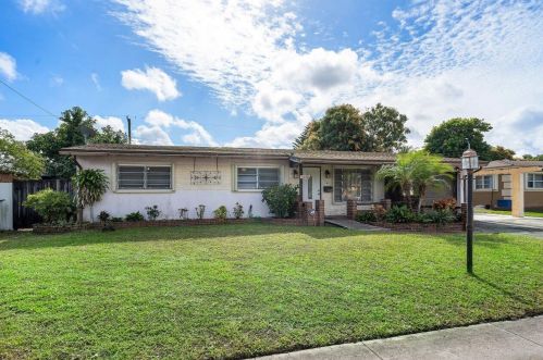 6660 25th St, Hollywood, FL 33023-2739