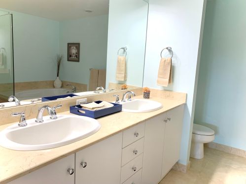450 Federal Hwy, Boynton Beach FL  33435-4184 exterior