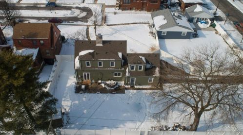 1413 Amy Ct, Whiting, IN 46394-1107