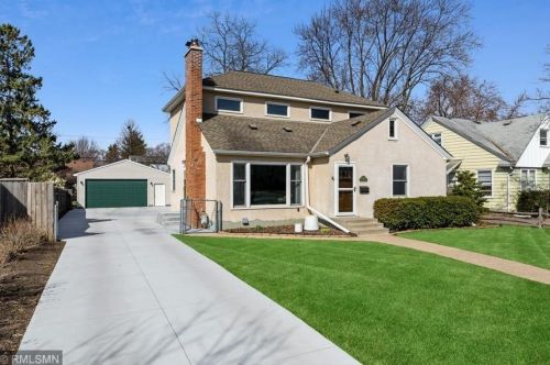 1425 Avon St, Saint Paul, MN 55117-4007