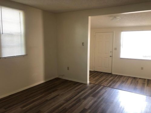 2337 15th Ave, Saint Petersburg FL  33713-5619 exterior