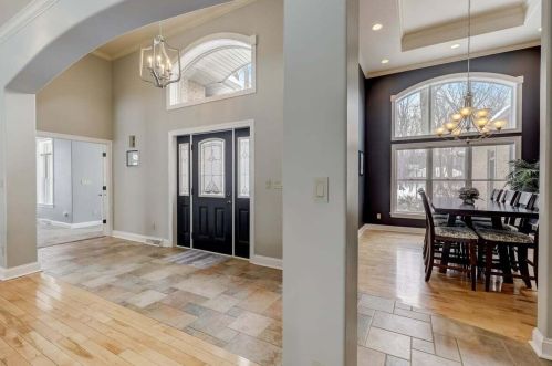 1947 Southwood Trl, West Bend WI  53090-8971 exterior