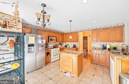 20 Birmingham Dr, Columbus NJ  08022-2342 exterior