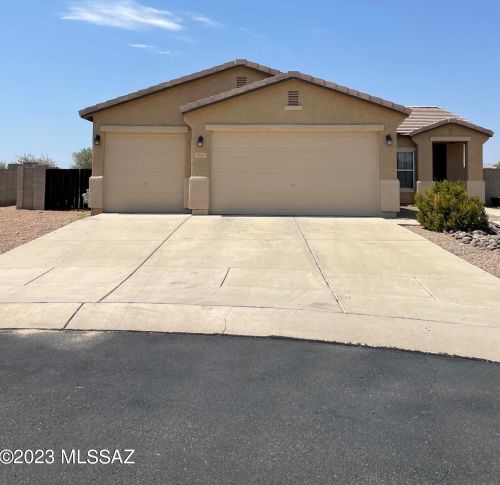 5666 Copperhead Dr, Tucson, AZ 85742-8344