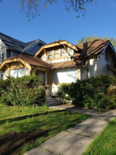 2612 48th St, Milwaukee WI  53210-2414 exterior