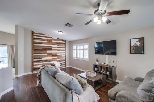 9150 Sesi Ln, Lakeside CA  92040-5800 exterior