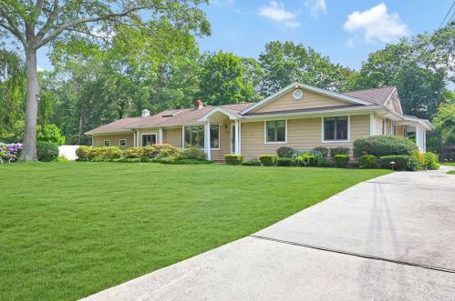 281 Tyler Ave, Miller Place, NY 11764-3431