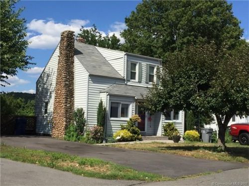 111 Westwood Ave, Plainville, CT 06062-2514
