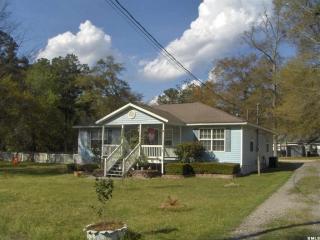 1204 Holly St, Hampton SC  29924-3048 exterior