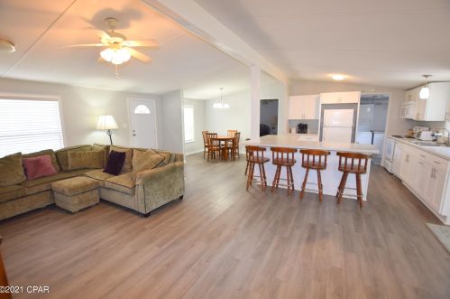 3234 Lodge Dr, Sunny Hills FL  32428-5657 exterior