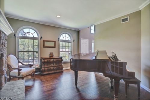 58 Finch Rd, Skyline Lakes NJ  07456-2423 exterior