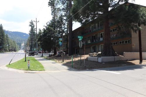1224 Ski Run Blvd, South Lake Tahoe, CA 96150-8514